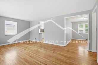 4564 E Mexico Ave in Denver, CO - Building Photo - Building Photo