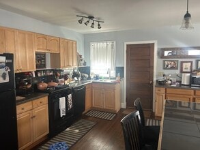 9 Chestnut Ave in Lincoln, RI - Building Photo - Building Photo