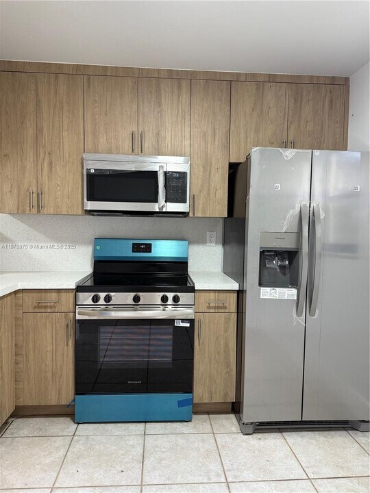 1175 SW 16th Ave in Fort Lauderdale, FL - Building Photo