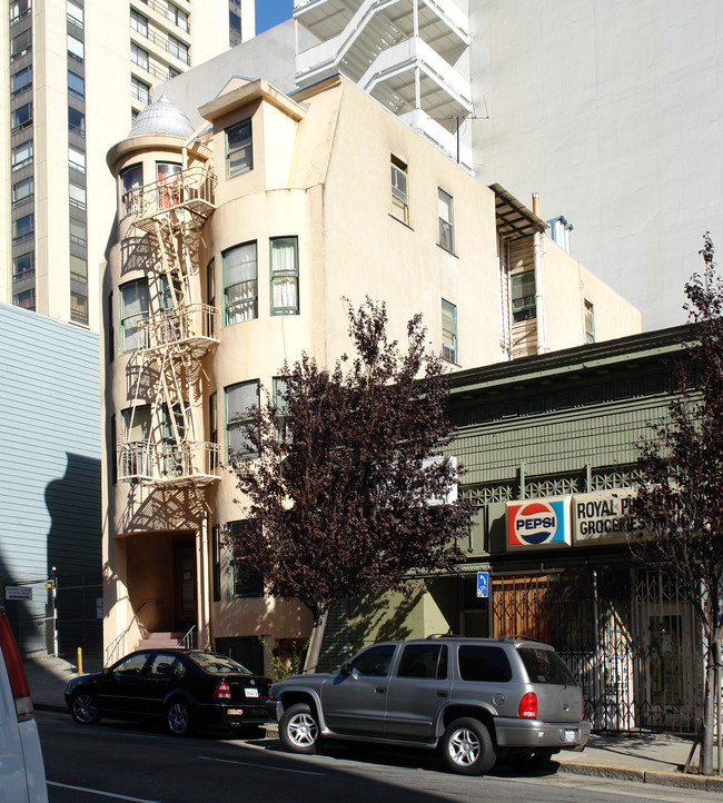 1026-1030 Pine St in San Francisco, CA - Foto de edificio - Building Photo