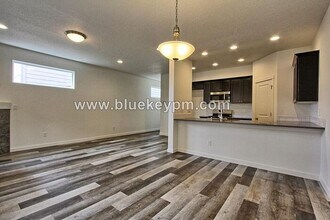 1142 N Fairhope Pl in Ridgefield, WA - Building Photo - Building Photo