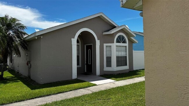 property at 2415 Harbor Town Dr