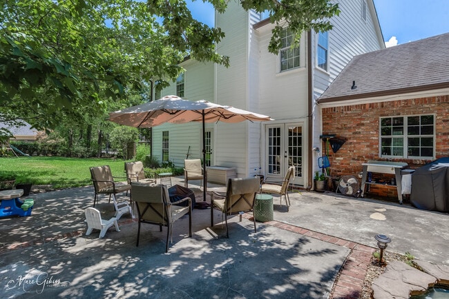 1260 Capilano Dr in Shreveport, LA - Building Photo - Building Photo