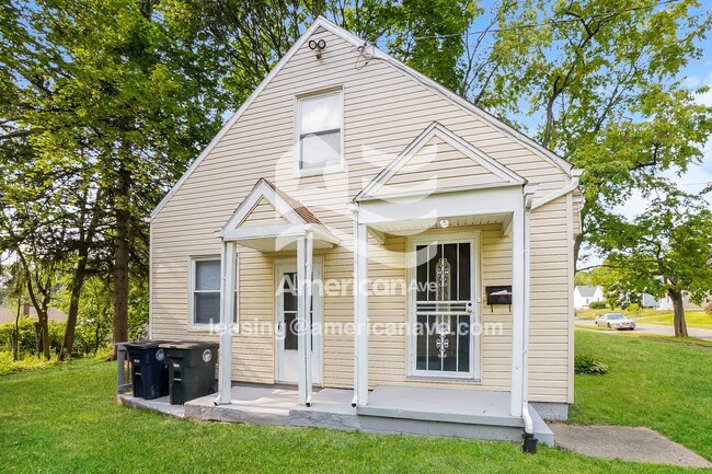 property at 1276 Crestview Ave