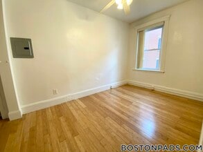 64 Hemenway St in Boston, MA - Foto de edificio - Building Photo