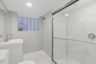 3716 N Racine Ave, Unit G in Chicago, IL - Foto de edificio - Building Photo