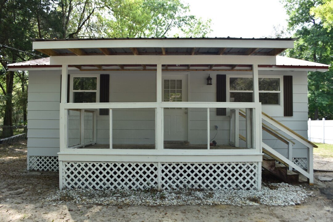 159 Sycamore Dr in Freeport, FL - Building Photo