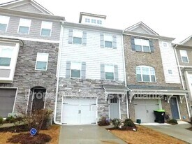 887 Society Cir in Atlanta, GA - Building Photo