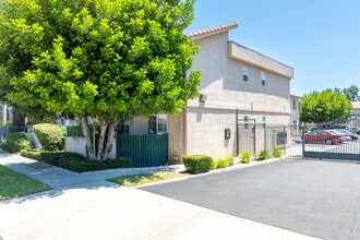 16710 Sherman Way in Van Nuys, CA - Building Photo - Primary Photo