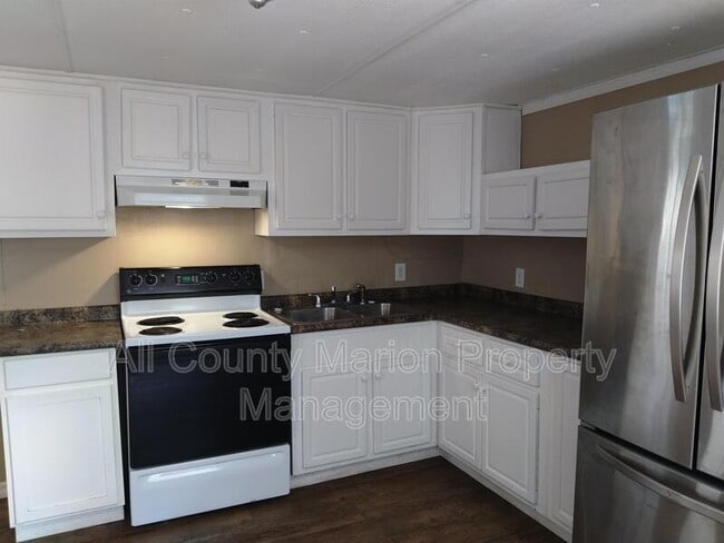 1011 NW 42nd Ln in Ocala, FL - Building Photo - Building Photo