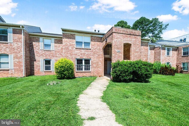 7520 Rhode Island Ave in College Park, MD - Building Photo - Building Photo