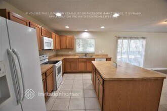 16930 Sunrise Vista Dr in Clermont, FL - Foto de edificio - Building Photo