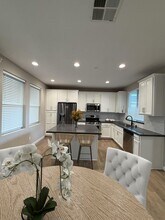 3327 Forney Wy in Sacramento, CA - Building Photo - Building Photo