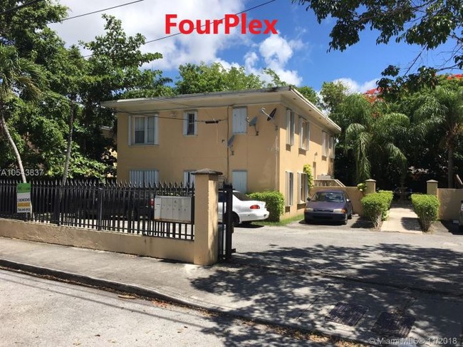 3401 Franklin Ave in Miami, FL - Building Photo - Other