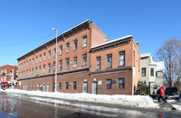 521-527 Main St in Poughkeepsie, NY - Foto de edificio - Building Photo