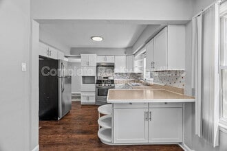 5301 Winslow Dr in St. Louis, MO - Building Photo - Building Photo