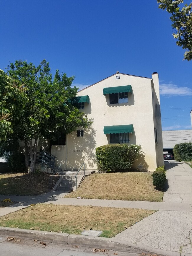 947 S Sycamore Ave, Unit 947