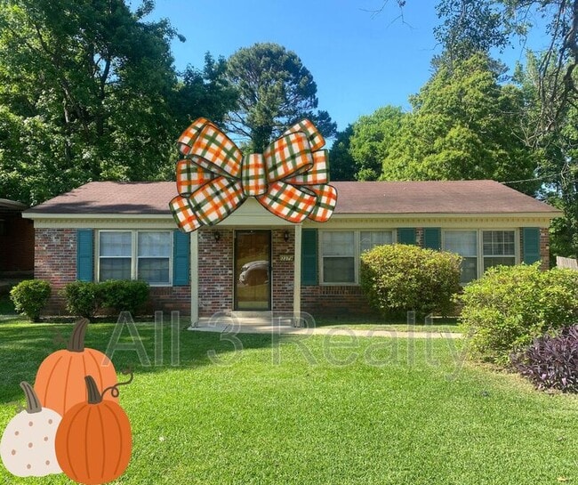 property at 3379 Arbordfield Rd