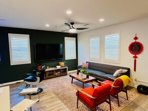 28747 Jardineras Dr in Santa Clarita, CA - Building Photo - Building Photo