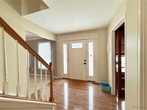 175 Crown Royal Dr in Buffalo, NY - Building Photo - Building Photo