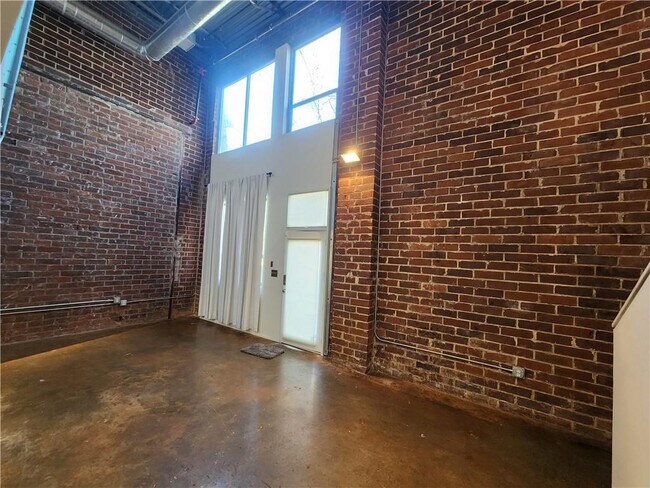 195 Arizona Ave NE in Atlanta, GA - Building Photo - Building Photo