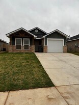 2910 Haystack Wy in Amarillo, TX - Building Photo