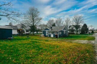 100 S Wood St in Brookston, IN - Building Photo - Building Photo