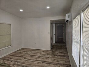 6890 W Homosassa Trail in Homosassa, FL - Building Photo - Building Photo