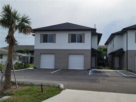 3519 SW Santa Barbara Pl in Cape Coral, FL - Building Photo