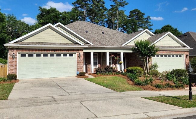 property at 1547 Harbor Club Dr