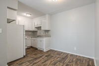 Arrowhead Townhomes in Jonesboro, GA - Building Photo - Interior Photo