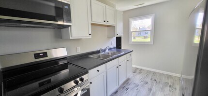4121 Monroe St in Fort Wayne, IN - Building Photo - Building Photo