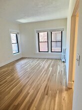 1485 Beacon St, Unit 6 in Brookline, MA - Foto de edificio - Building Photo