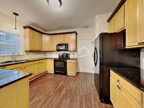 483 Quick Silver Dr in Winston-Salem, NC - Foto de edificio - Building Photo