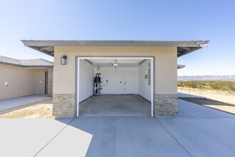 6211 Poppy Blvd in California City, CA - Building Photo - Building Photo