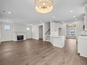 609 Cannonsgate Dr in Newport, NC - Building Photo - Building Photo