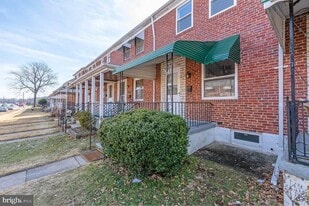114 Riverthorn Rd in Middle River, MD - Building Photo