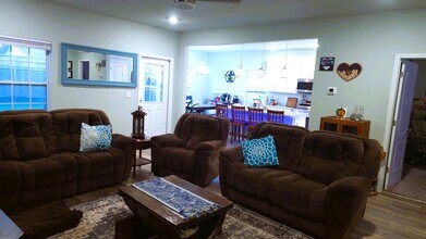 6714 Fox Lake Dr in Panama City, FL - Building Photo - Building Photo