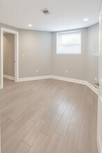 3320 W Beach Ave in Chicago, IL - Building Photo - Building Photo