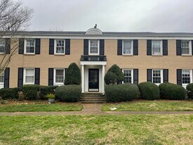 540 Wakefield Dr in Charlotte, NC - Building Photo