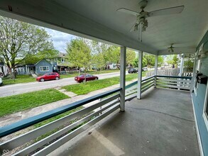 1815 Woodlawn Ave in Indianapolis, IN - Foto de edificio - Building Photo