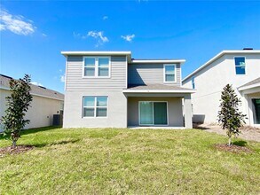 5256 Royal Point Ave in Kissimmee, FL - Building Photo - Building Photo