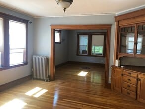 100 Egerton Rd in Arlington, MA - Foto de edificio - Building Photo