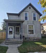 1235 Stophlet St in Fort Wayne, IN - Building Photo