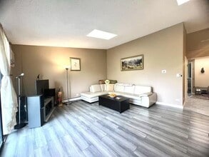 11 Echo Ct in Vernon Hills, IL - Building Photo - Building Photo