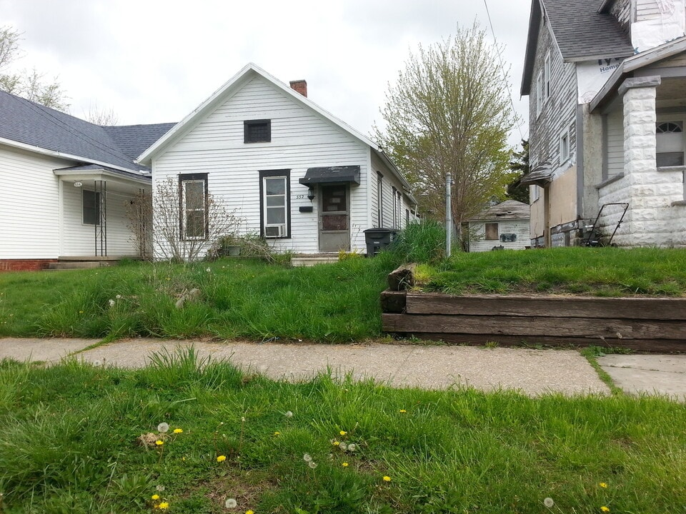 552 Orchard St in Toledo, OH - Building Photo