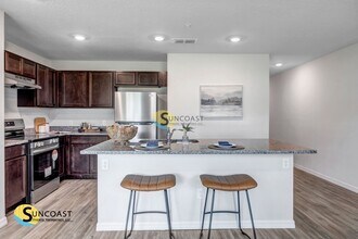 12728 Buffing Rd in Port Charlotte, FL - Foto de edificio - Building Photo