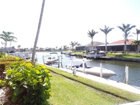 2002 Bal Harbor Blvd in Punta Gorda, FL - Building Photo