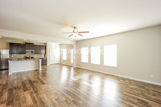 31 Cliffbriar Terrace in Newnan, GA - Foto de edificio - Building Photo