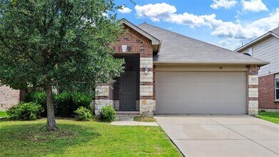 1508 Mockingbird Dr in Aubrey, TX - Building Photo - Building Photo